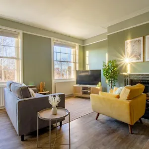 Clarence Square Penthouse Apartment